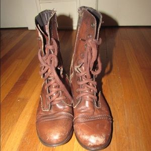 steve madden troopa boots in cognac